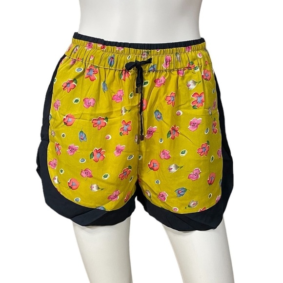 Comme Toi Floral Yellow Blue Shorts
New - Picture 2 of 5